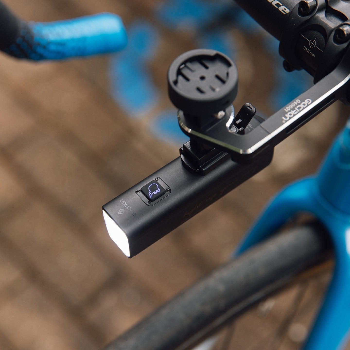 6 Reasons Every Cyclist Needs a Good Bike Light