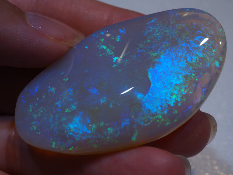 Unearthing Hidden Gems: A Guide to Opal Mining with UV Torches