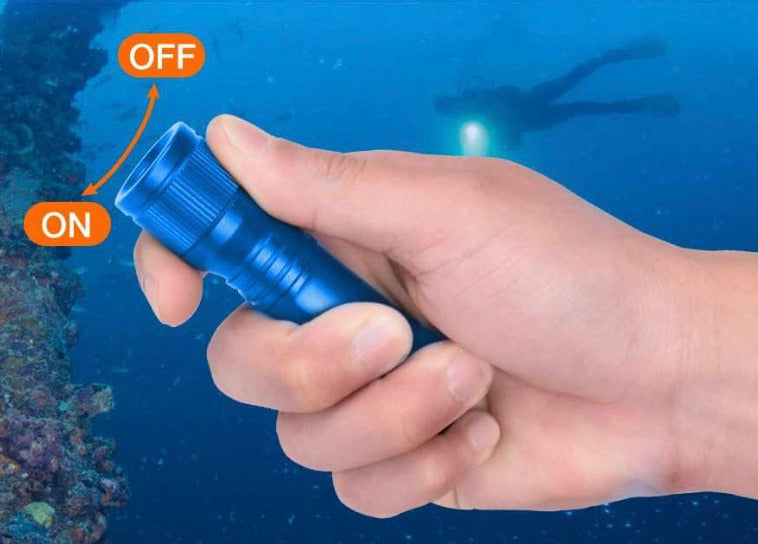 OrcaTorch D560 Mini Dive Torch - 630 Lumens, 119 Metres